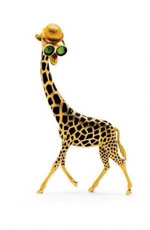 A charming giraffe brooch by Birks sporting a jaunty cap and oversized sunglasses. The piece features 18-karat gold with black enamel patches.